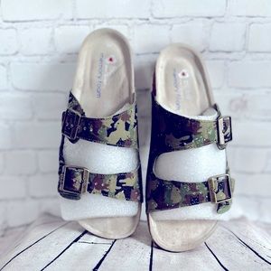 Bob’s Beatnik Troop Kitty Slides